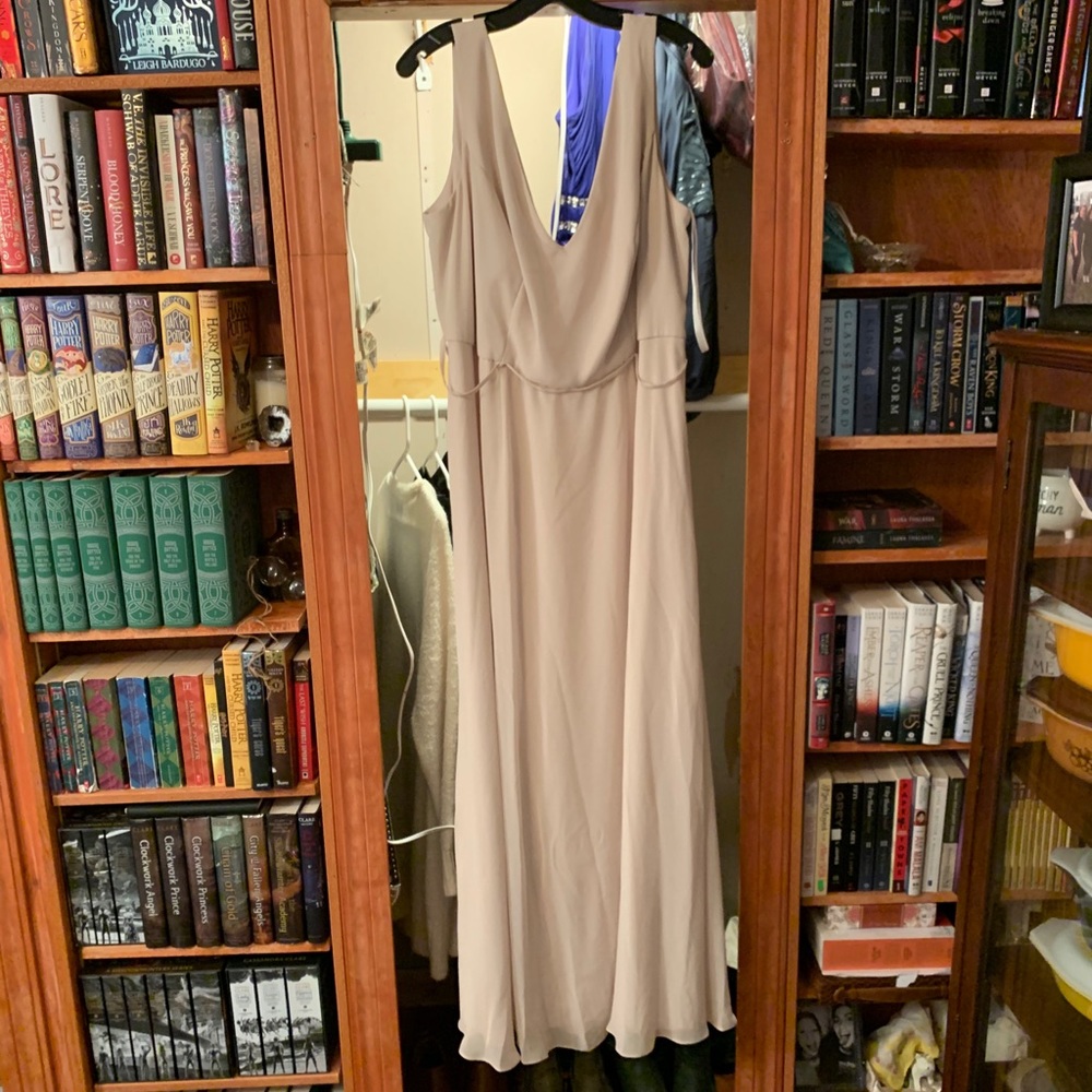 David’s bridal bridesmaid dress never worn